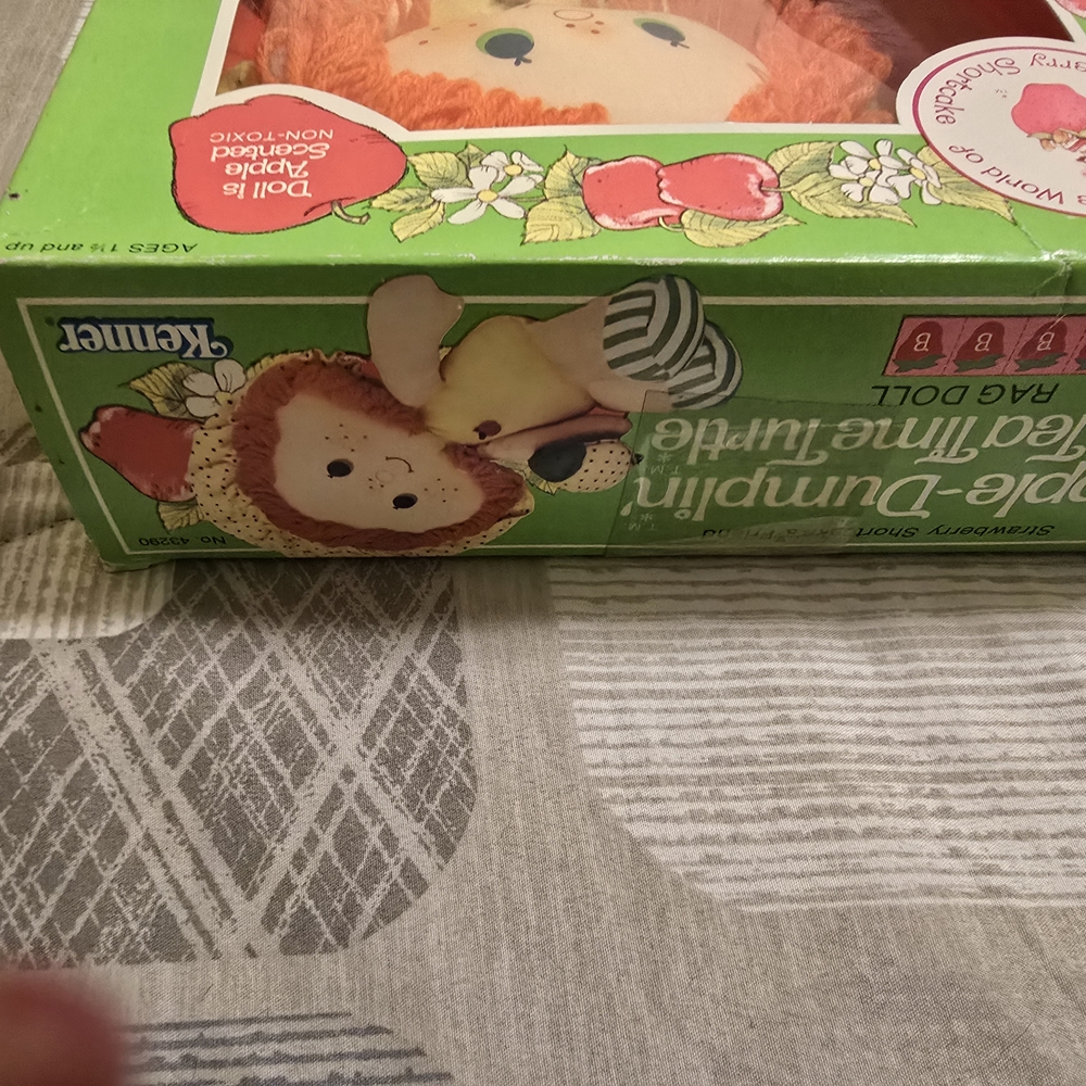 Vintage Apple Dumplin' Rag Doll With Tea Time Turtle - Picture 6 of 6